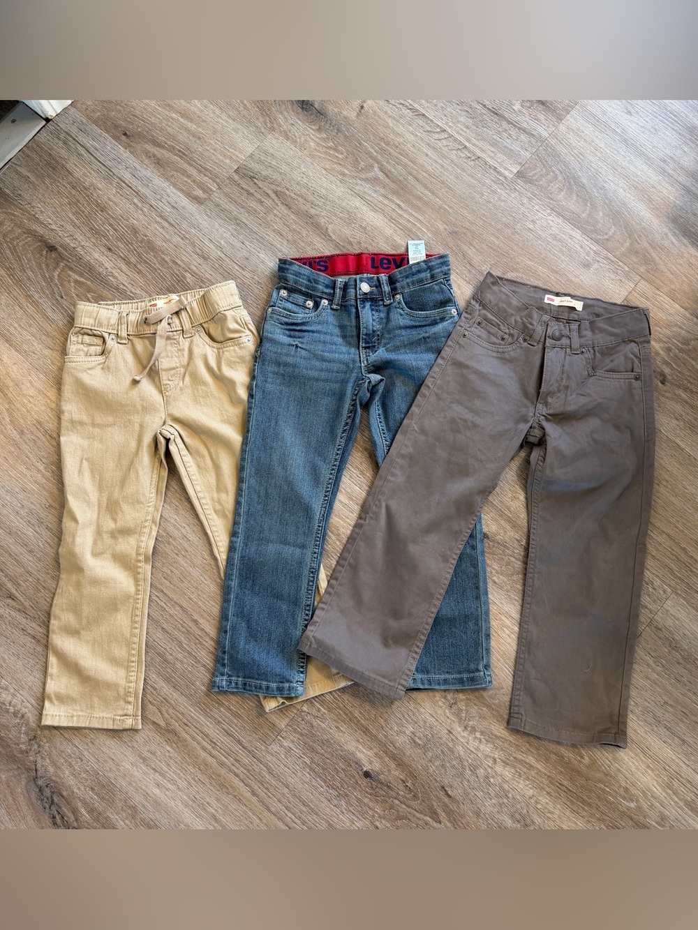 Levi’s pants 4-pack